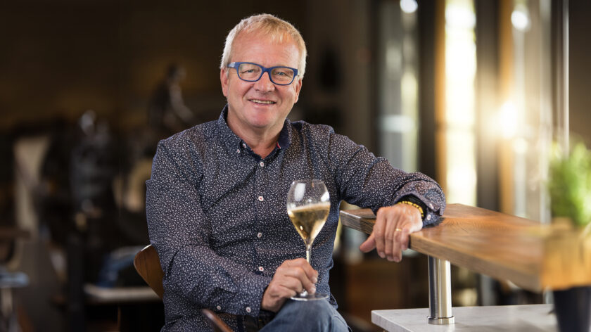 Talking Cap Classique with Pieter Ferreira of Graham Beck